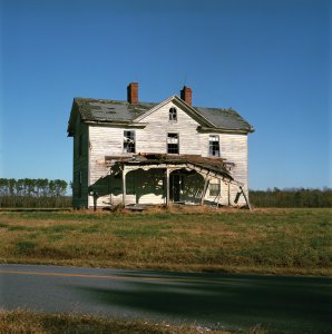 photograph by Ben Allen of collapsing house in Virginia. Photo 2014. 